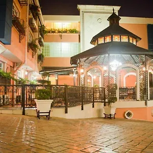 Hotel Platino & Casino, Santiago De Los Caballeros